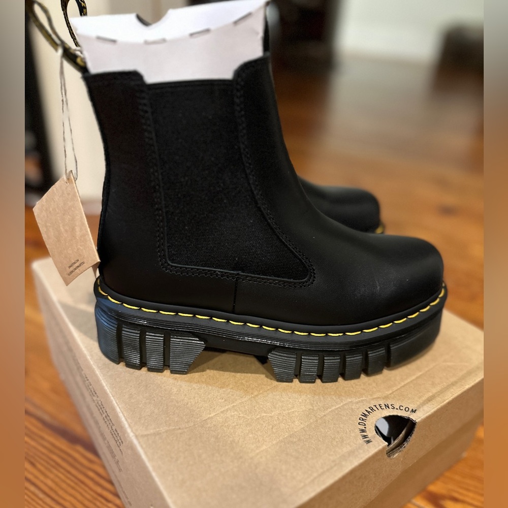Dr Martens Audrick Chelsea Size 7